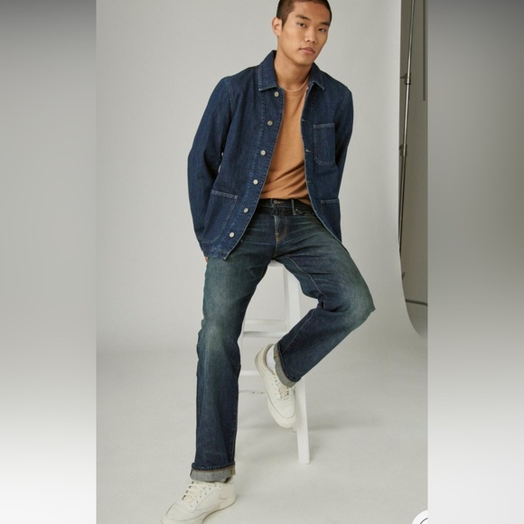 NWOT Men’s Lucky Brand Jeans 363 distressed Vintage Straight Yellowstone 30x32 - Picture 3 of 15